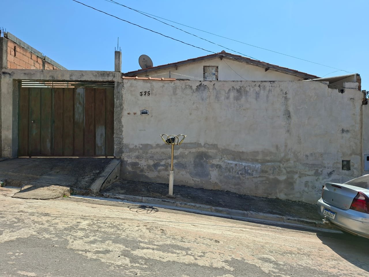 Vende-se Casa - Bairro Pitangueiras