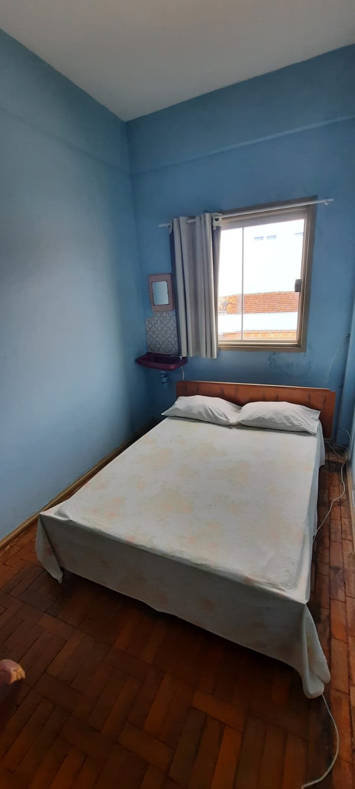 VENDE-SE PRÉDIO