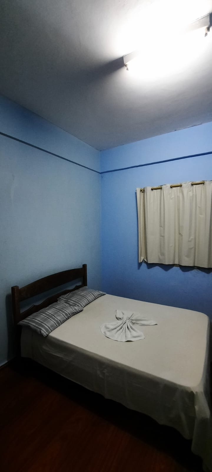 VENDE-SE PRÉDIO