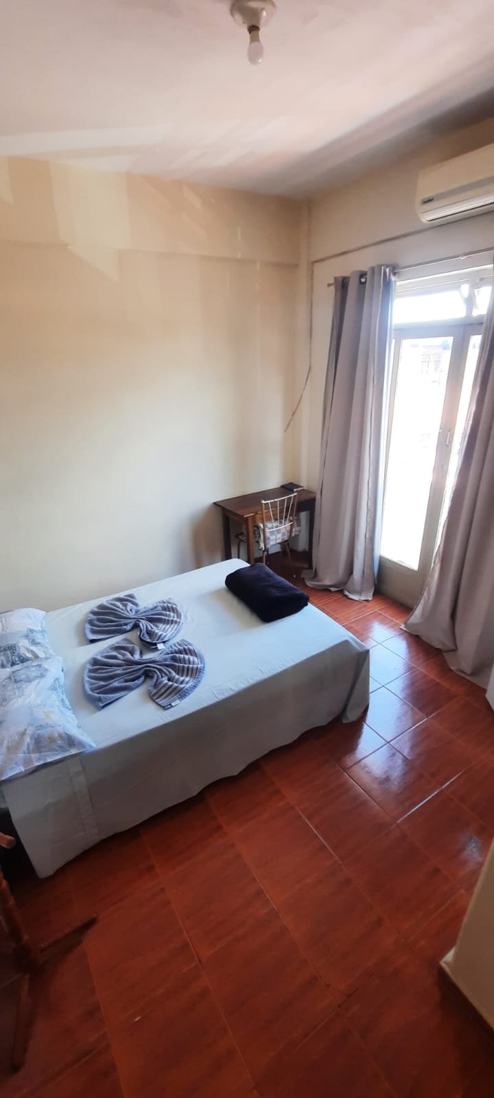 VENDE-SE PRÉDIO